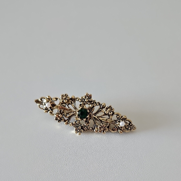 Jewelry - Vintage-Inspired Gold and Green Brooch